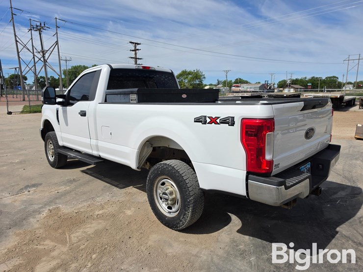 2017-ford-f250-xl-image-7