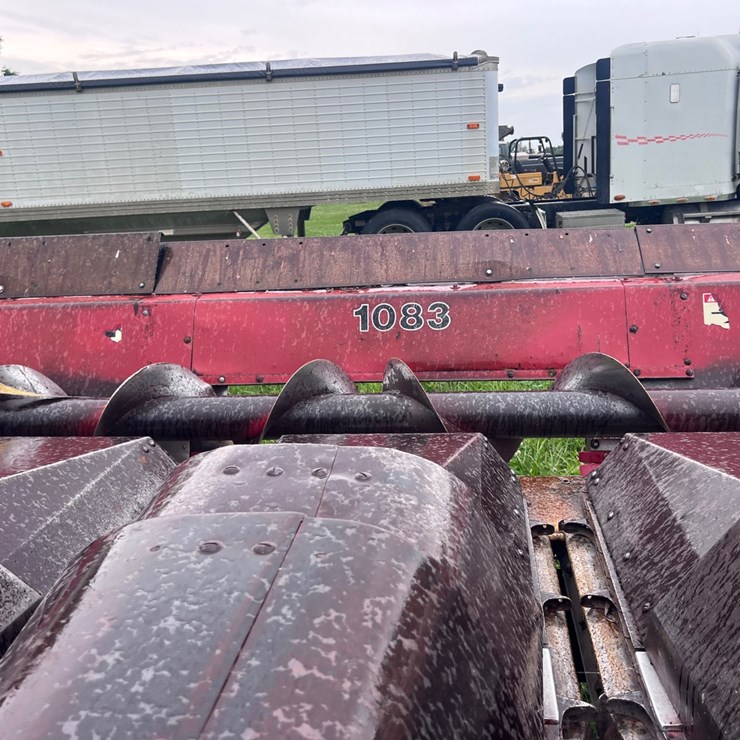 CASE IH 1083