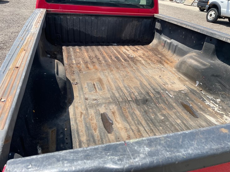 2013-ford-f250-xl-image-13