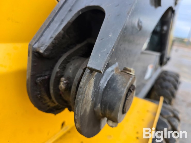 2018-new-holland-l228-image-19