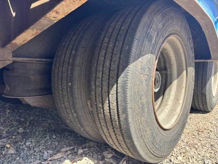 2000-trail-eze-dht7048-t/a-hydraulic-tail-trailer-image-11