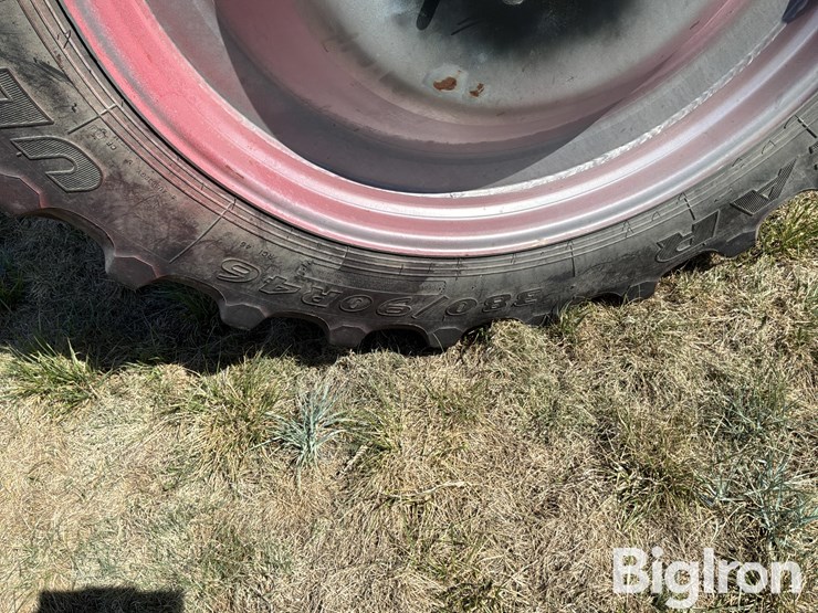 miller-sprayer-wheels-&-380/90r46-tires-image-10