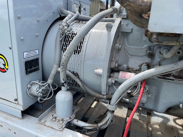 #2896-•-30kw-spectrum-detroit-diesel-generator-image-13
