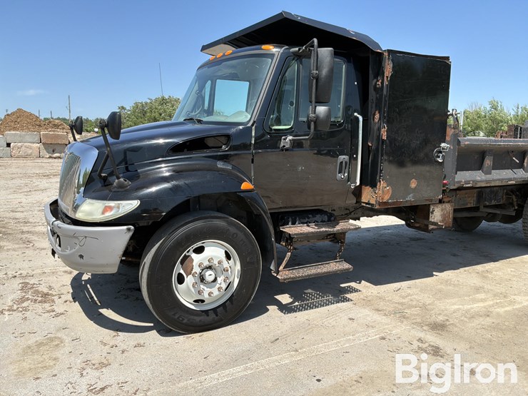 2007-international-durastar-4300-image-9