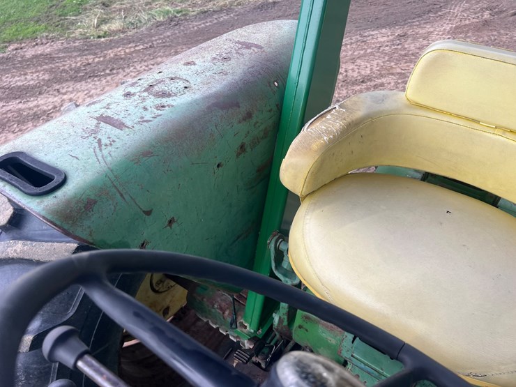 john-deere-4020-image-39
