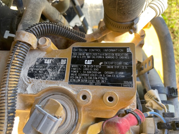 2020-caterpillar-246d3-image-37