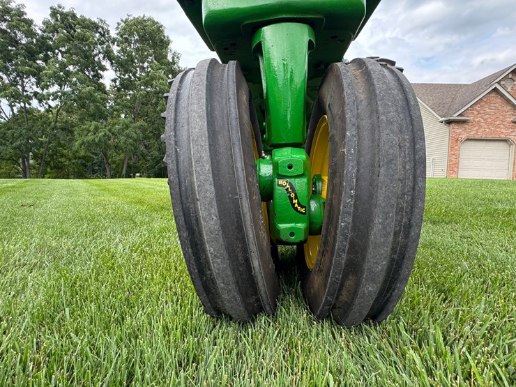 john-deere-70-image-17
