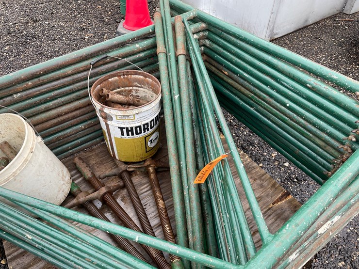 #2837-•-(2)-pallets-of-scaffolding-image-7