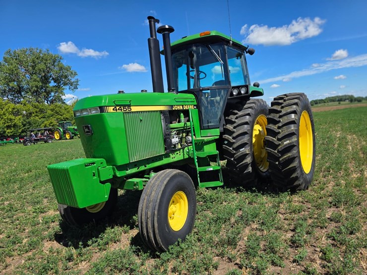 john-deere-4455-image-9