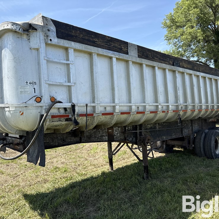 1971 FRUEHAUF End Dump Trailer
