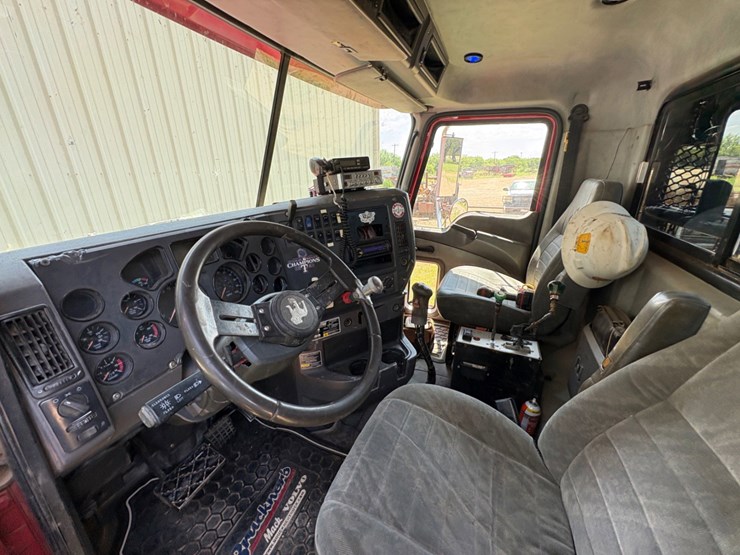 2009-mack-granite-t/a-daycab-winch-bed-truck-image-8