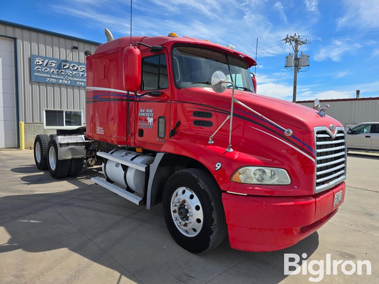 2003-mack-cx613-vision-t/a-truck-tractor-image-3