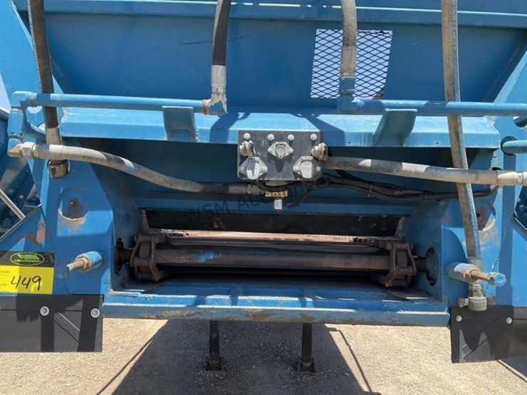 2012-versa-v-bottom-spreader-trailer-image-15