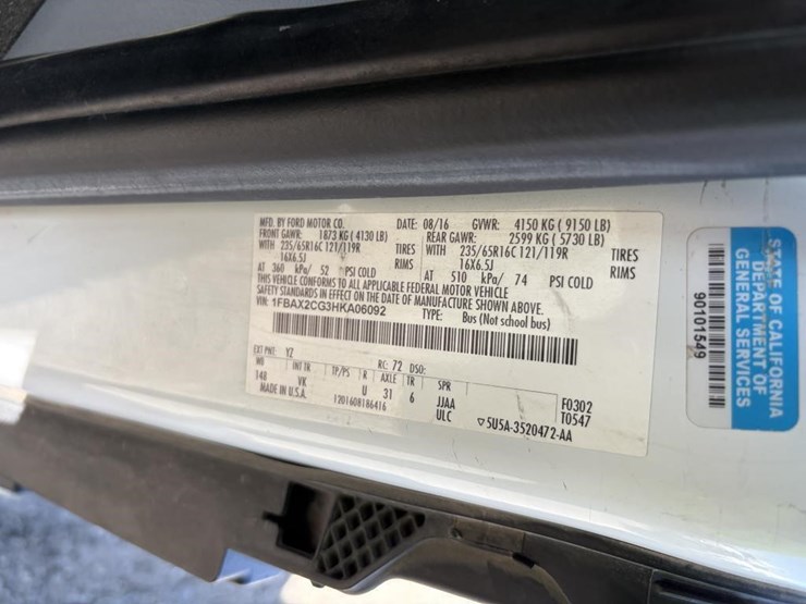 2017-ford-transit-image-31