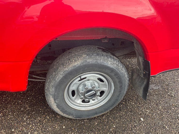2019-ford-f250-xl-image-13