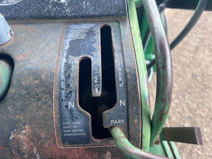 john-deere-4020-image-37