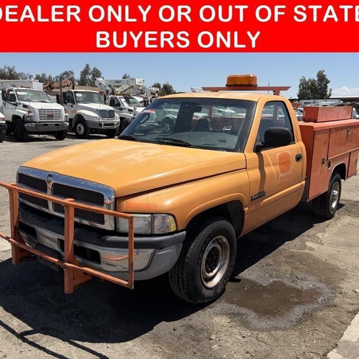 2001 DODGE 2500