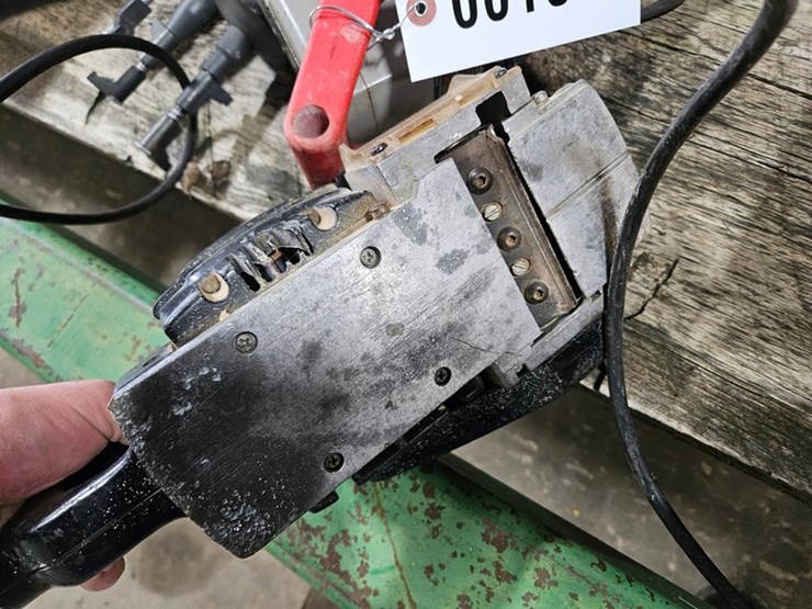 #130-•-assorted-power-tools-image-4