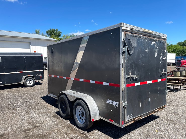 #2862-•-2017-pace-tandem-axle-enclosed-trailer-(has-wi-title)-image-7