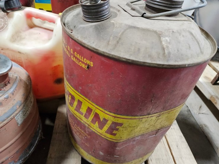 #163-•-6-gas-cans-image-6