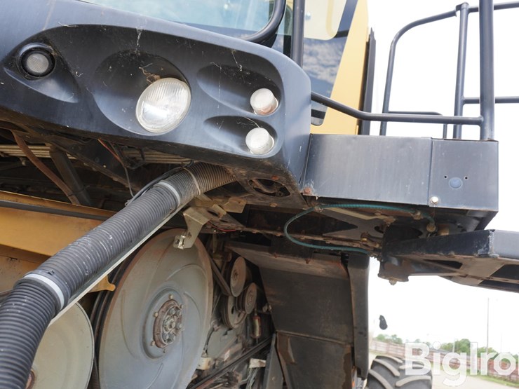 2005-lexion-585r-image-17