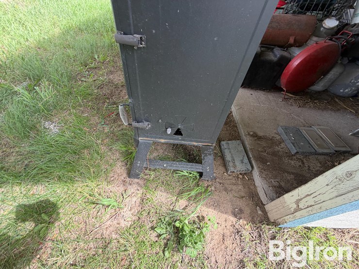 master-built-smoker-image-8