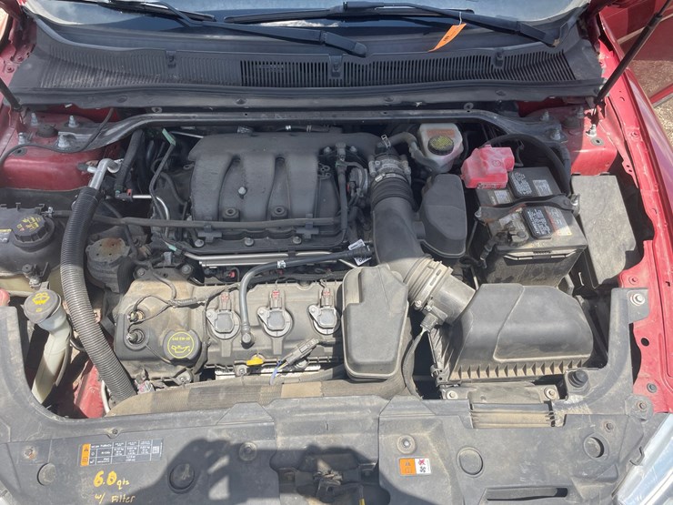 #2857-•-2014-ford-taurus-sel-(has-wi-title)-image-32