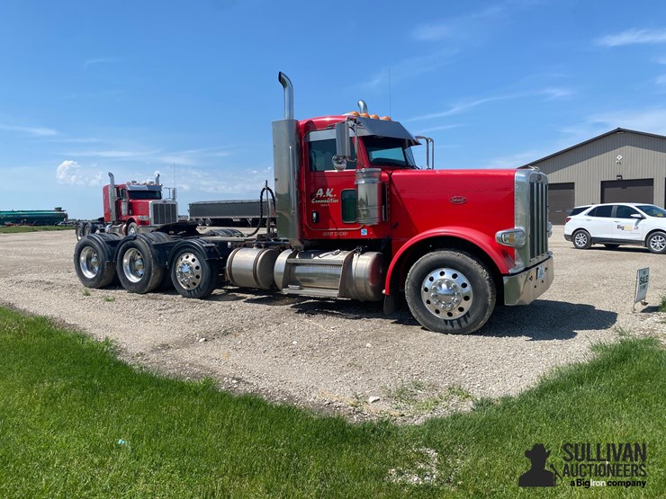 2014-peterbilt-388-image-3