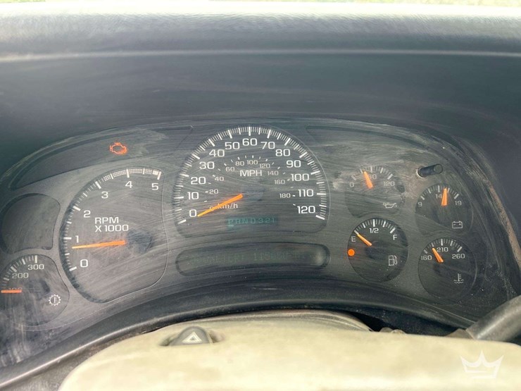 2004-chevrolet-silverado-3500-image-13