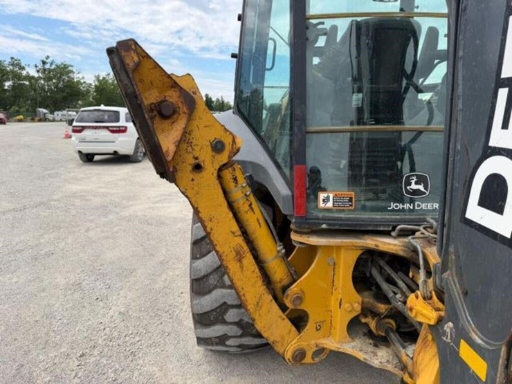 2018-deere-310sl-image-44