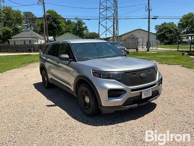 2021-ford-explorer-police-interceptor-image-3