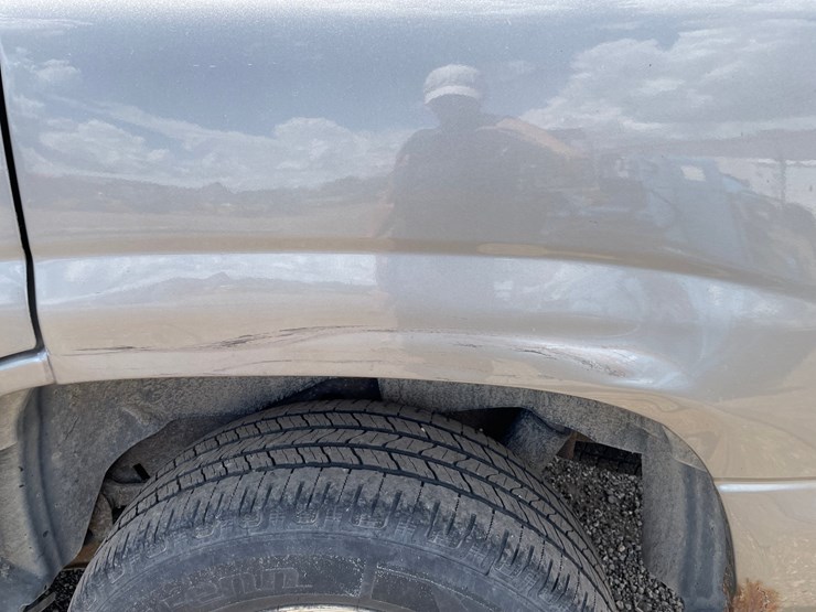2003-chevrolet-tahoe-image-29