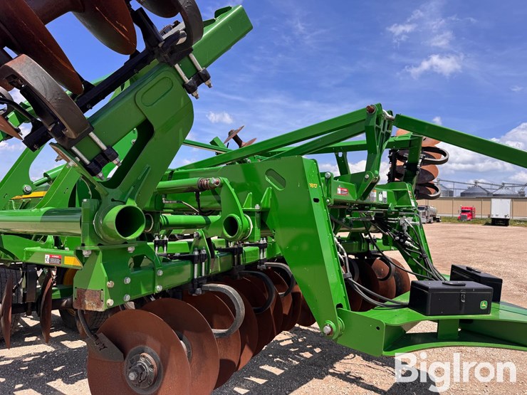 2018-john-deere-2730-image-19