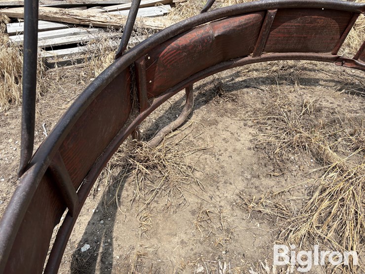 round-bale-feeder-image-11