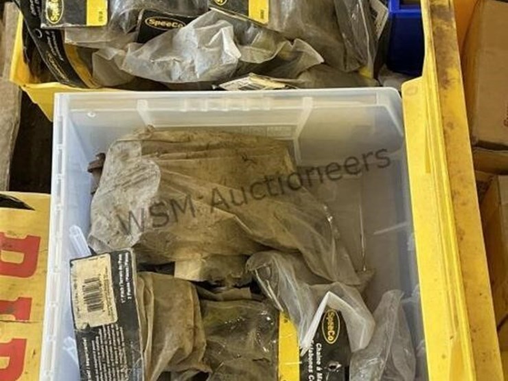 pallet-of-international-spreader-truck-sprocket-image-6