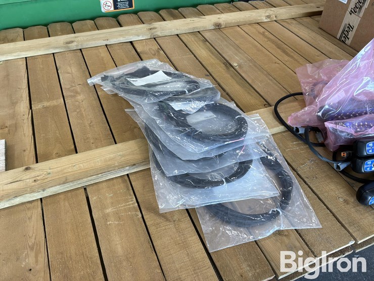trimble-field-iq-box-&-harnessing-image-4