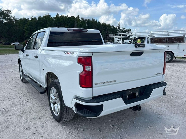 2022-chevrolet-silverado-1500-image-4