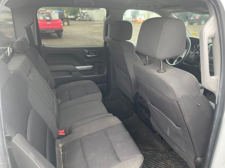 2018-chevrolet-silverado-1500-image-26