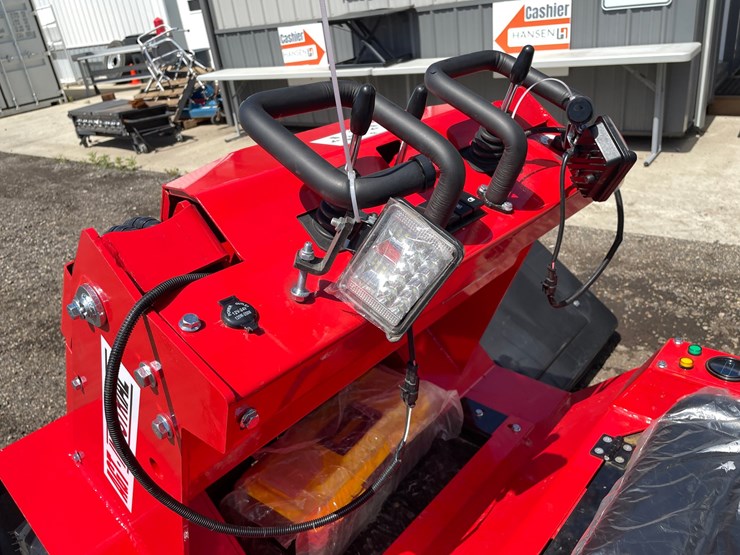 #2894-•-agt-sda-140w-wheeled-mini-skid-steer-image-16