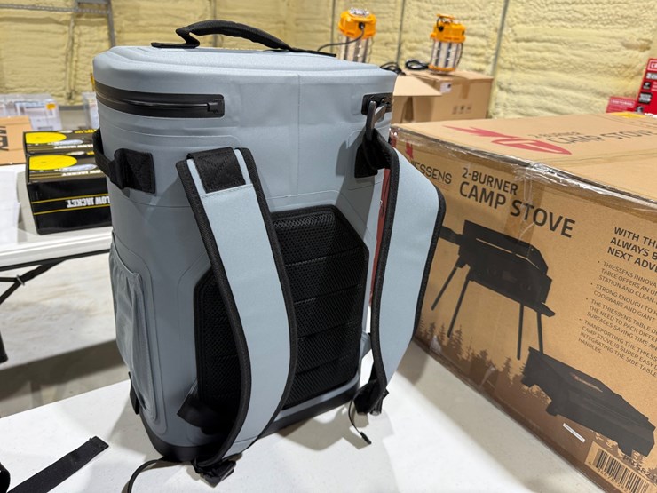 #49797-•-unused-member-mark-backpack-cooler-image-5