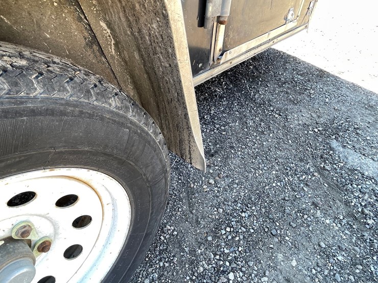 #2863-•-2004-haulmark-single-axle-enclosed-trailer-(has-wi-title)-image-21