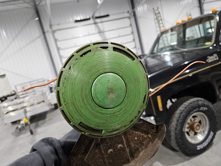 #12-•-john-deere-3000j-string-trimmer-image-10