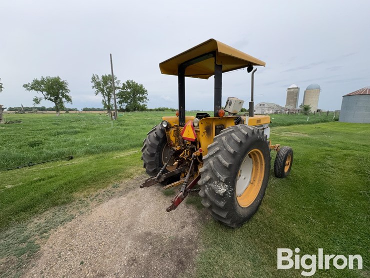 1989-case-ih-585-image-5