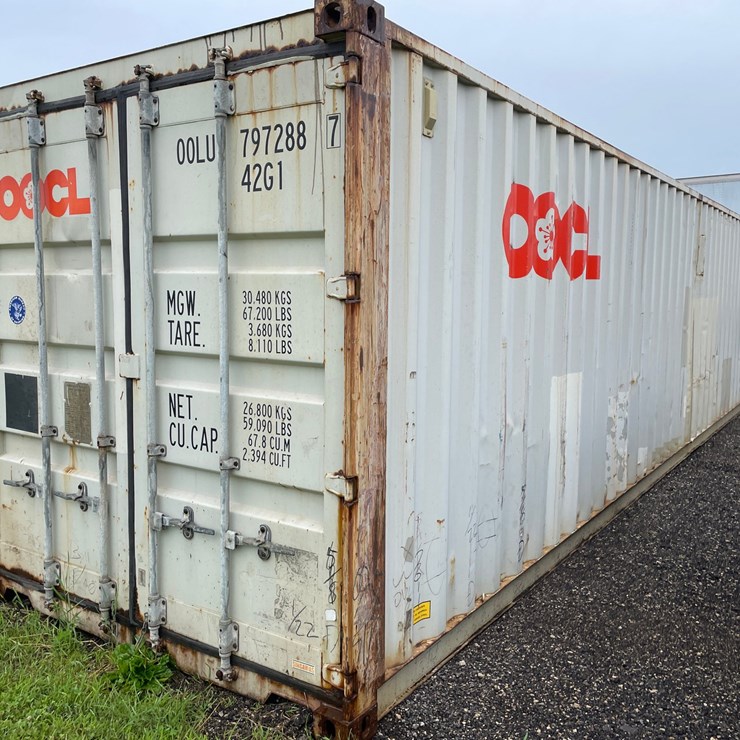 #2083 • 40' Standard Height Shipping Container