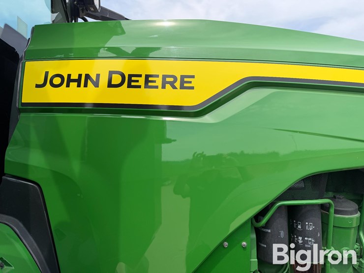 2020-john-deere-8r-250-image-18
