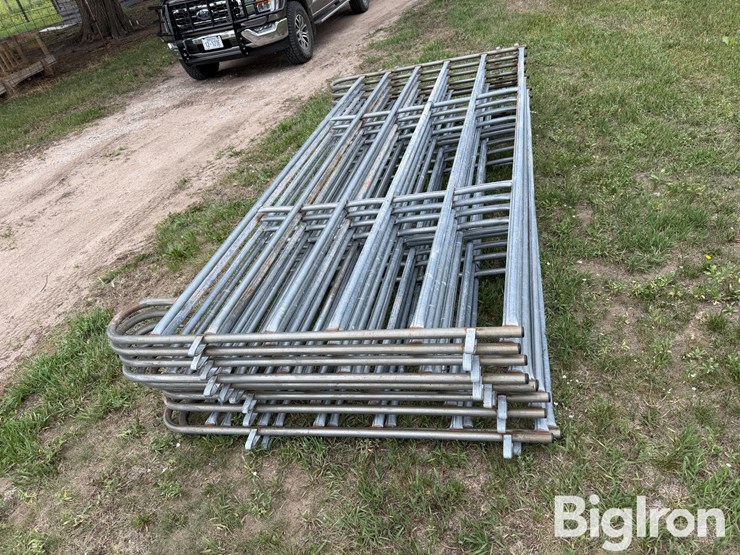 10'-portable-panels-image-8