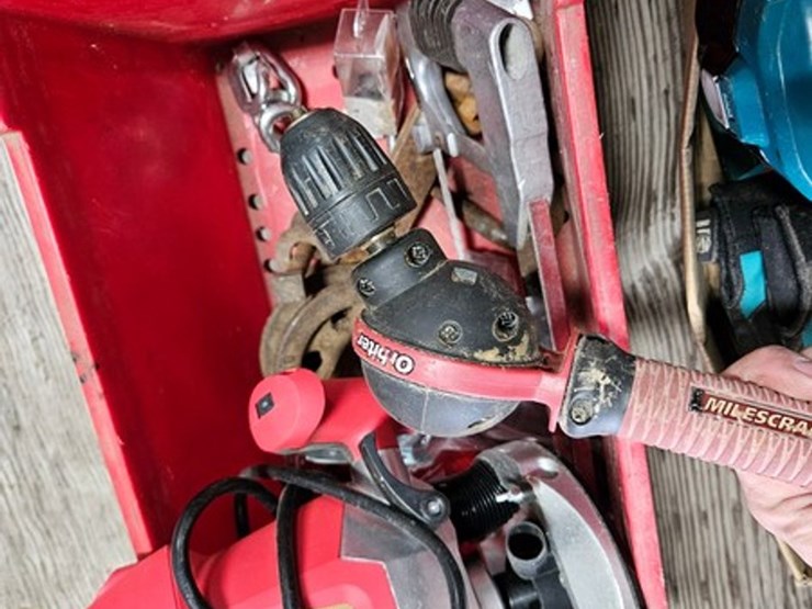 #121-•-assorted-power-tools-image-15