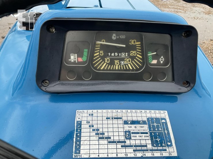 new-holland-3010-image-7