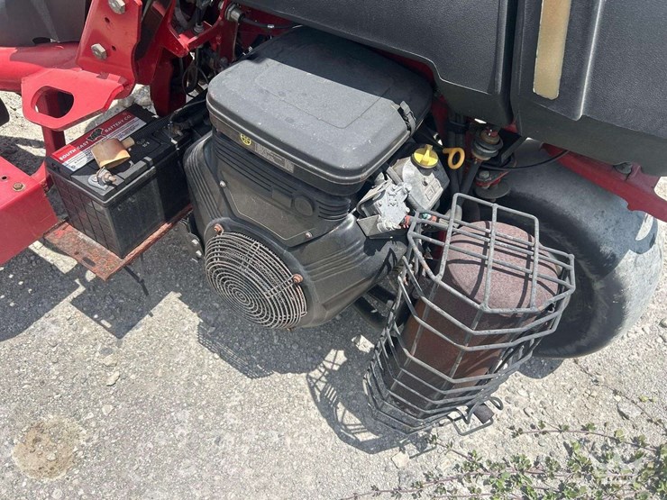 2015-toro-greensmaster-3300-triflex-commercial-greens-mower-image-17