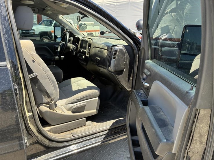 2018-chevrolet-silverado-1500-image-8